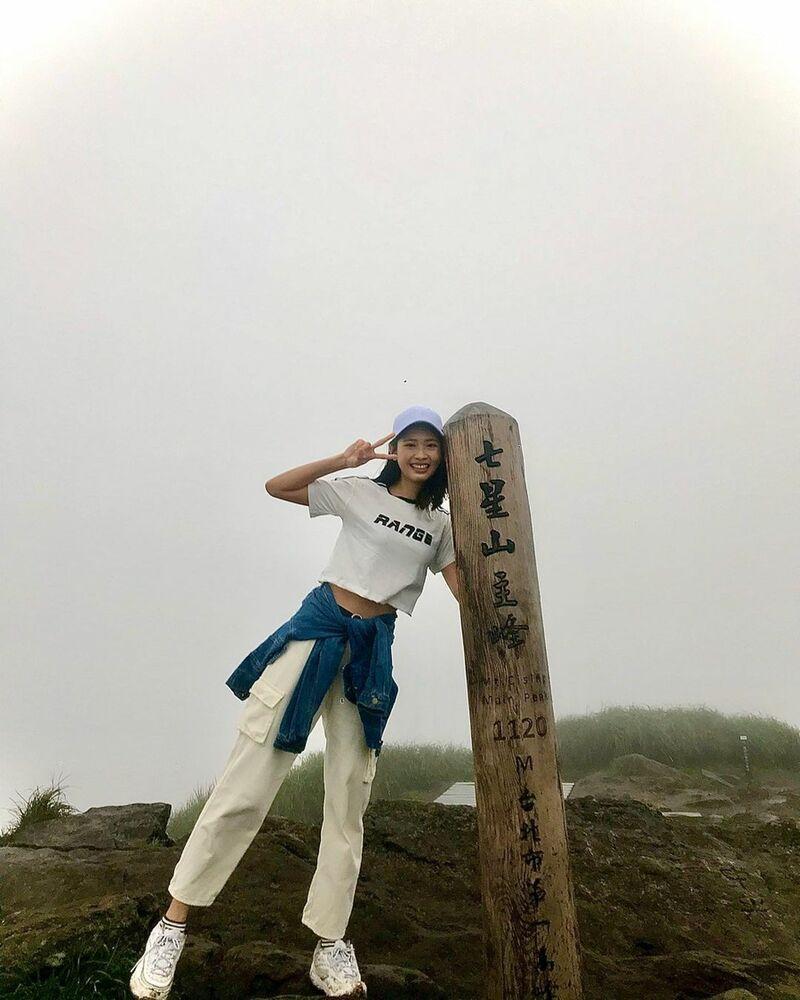 人见人爱的笑容「陈贝瑀 Betty」天生的模特儿身材高挑的有够羡慕(20)