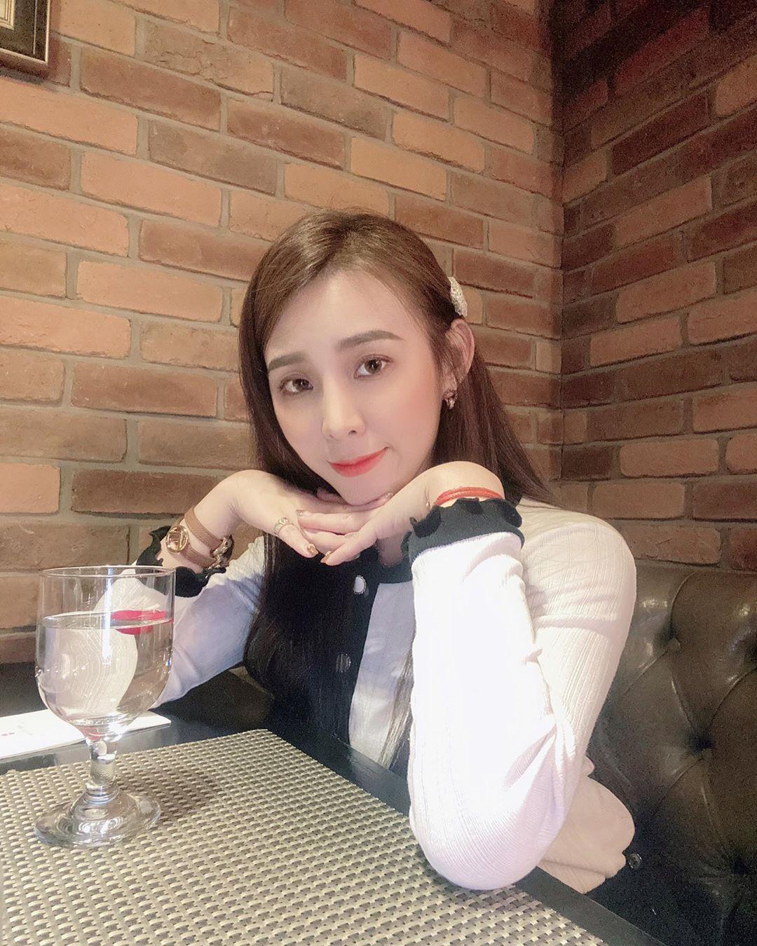 张伃妗 冷艳气质＋姣好身材让粉丝看了暴动！(9)