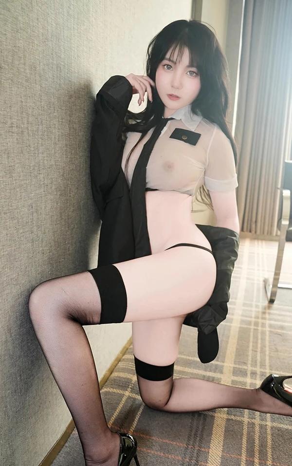 秀人女神软情透视制服两点诱惑写真(12)