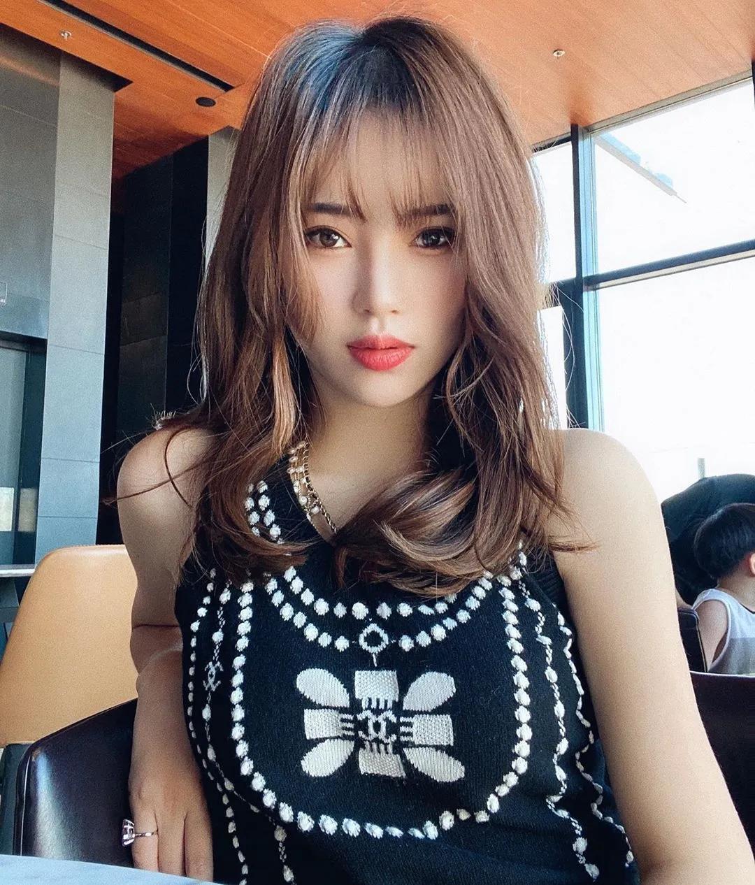 看得出来有点富贵逼人 Yue Yue(13)