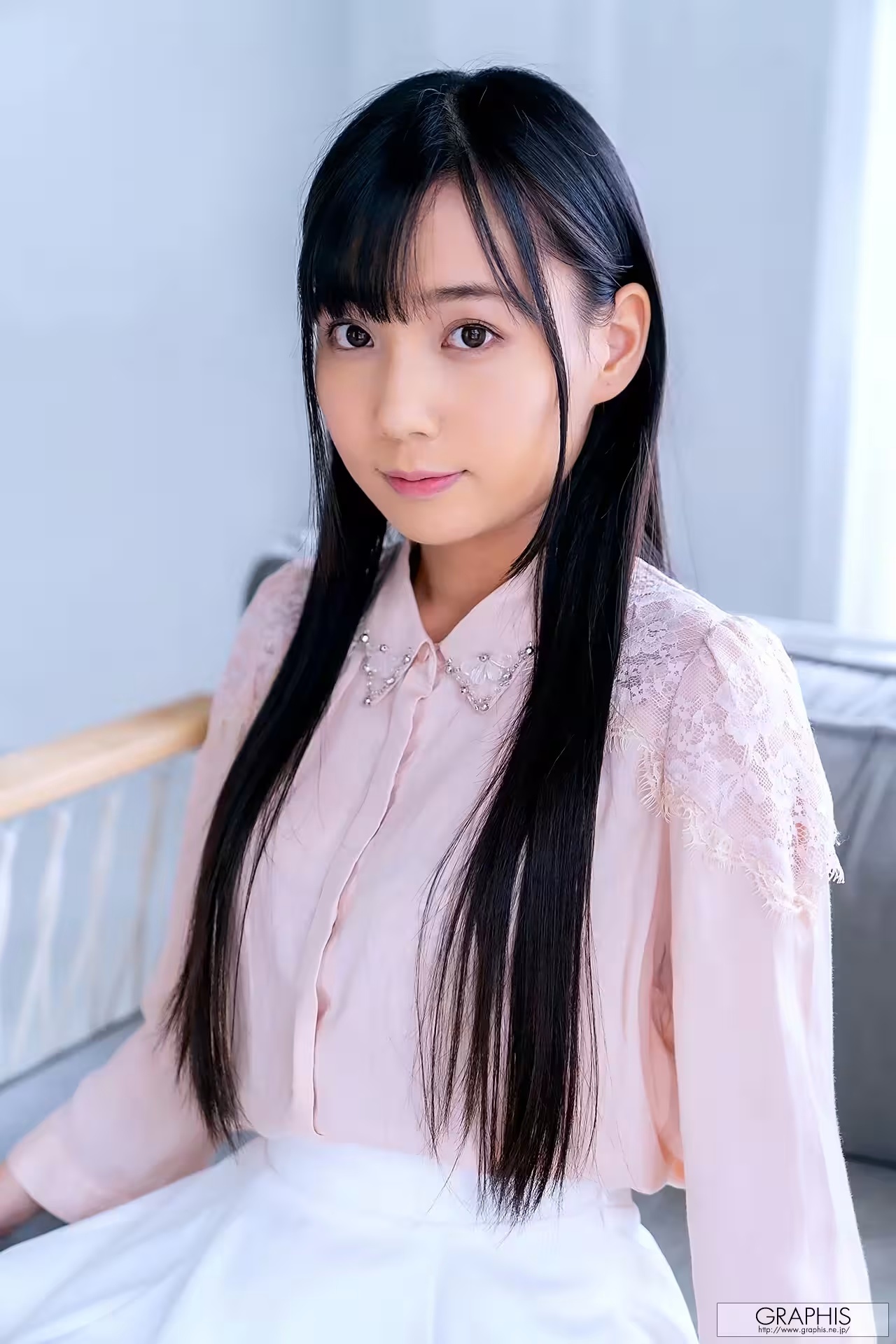 Mayoi Arisaka 有坂真宵, Graphis Gals 「Cute & Sexy」 Vol.01(5)