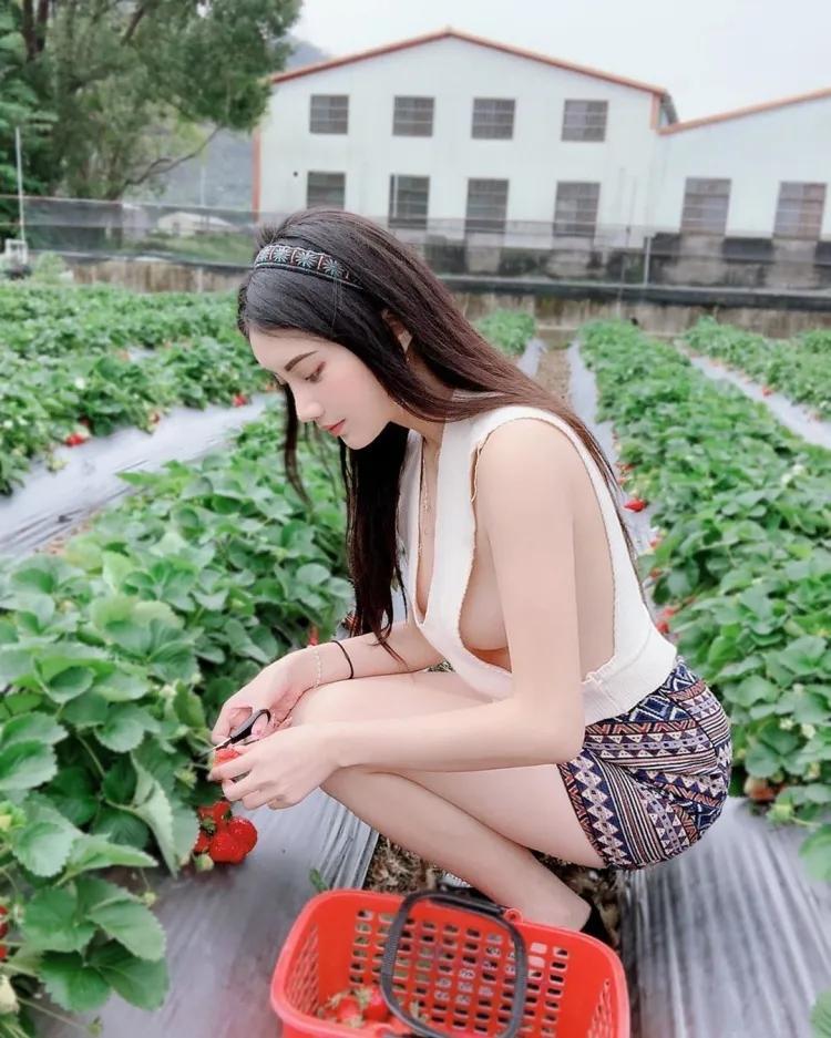 台湾X荷兰混血正妹 侧乳差点走光~Queenta伊儿(13)