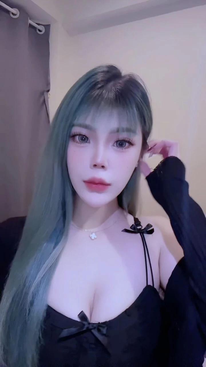 「飄飄」爆乳網紅 甜美與性感兼具 (21P)(12)