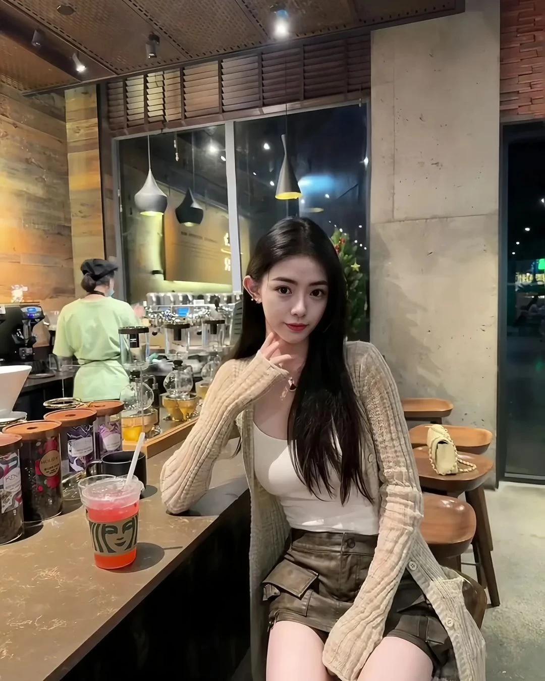 仙女下凡「粉粿的粉」完美曲線辣暈 被迷到神魂顛倒 (38P)(18)