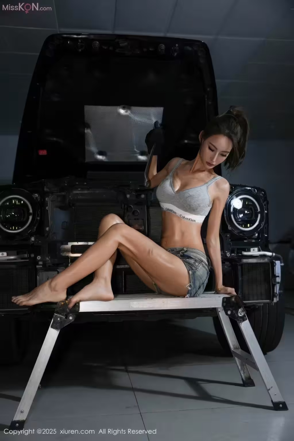 XIUREN No.10894： lingyu69 (77 photos) - ( Page 1 / 2 )(29)