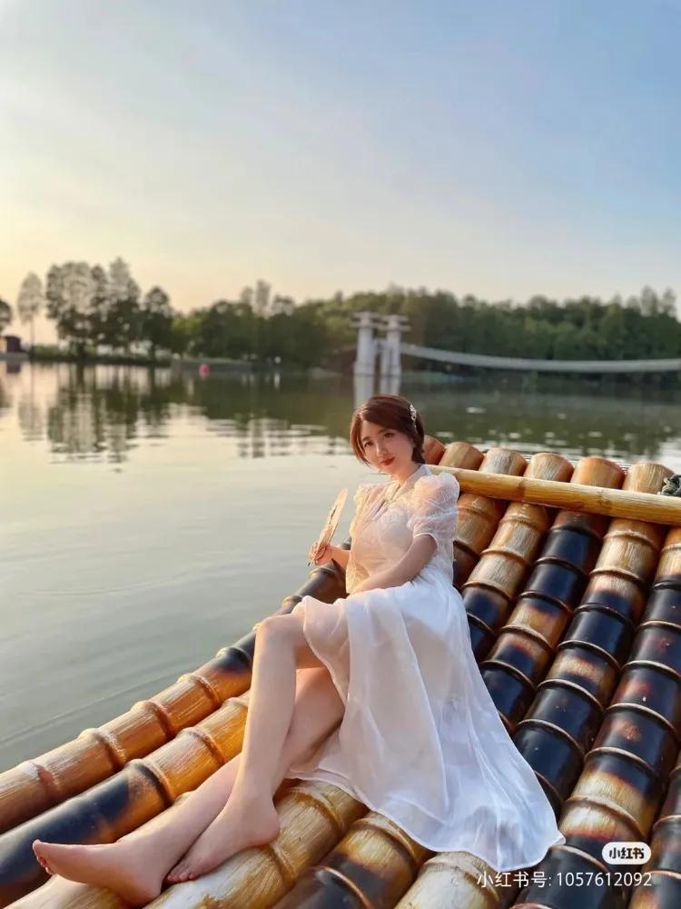 千丝万缕的小美女小雪01(5)