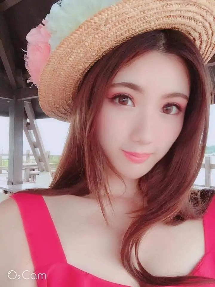 正妹「张伦伦」蕾丝比基尼太诱惑，底下挖空造型「好曲线曝光」！-小湿妹图(7)