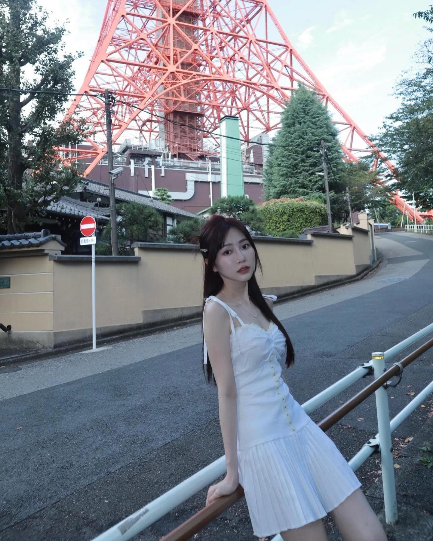 萌顏雪乳「文婷」外型超搶眼 身材曲線一覽無遺 (22P)(13)