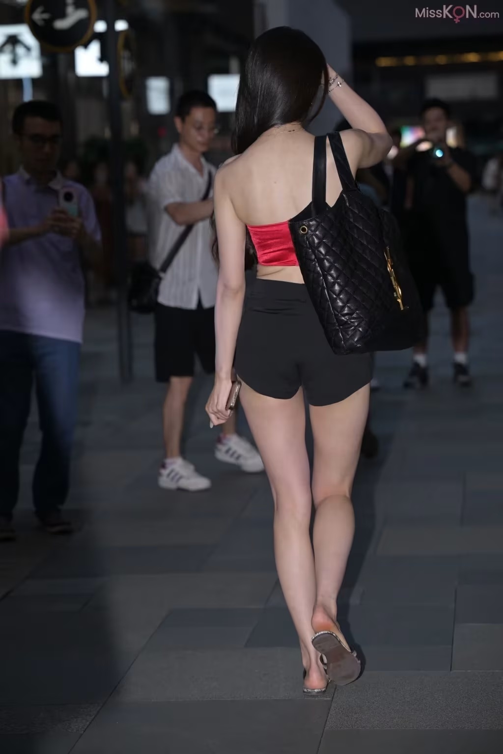 [精選街拍作品] No.4981 – 4995 (2262 photos) - ( Page 1 / 12 )(146)