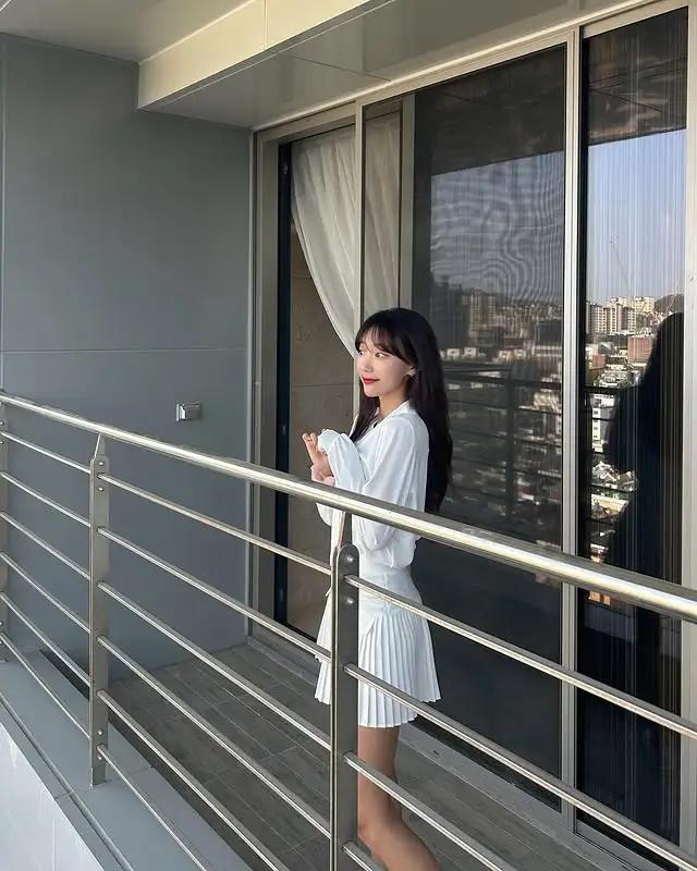 이정윤(李贞润)(18)