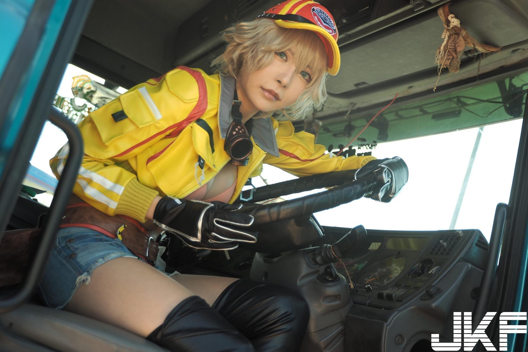 ●泉れおな in C92(33)