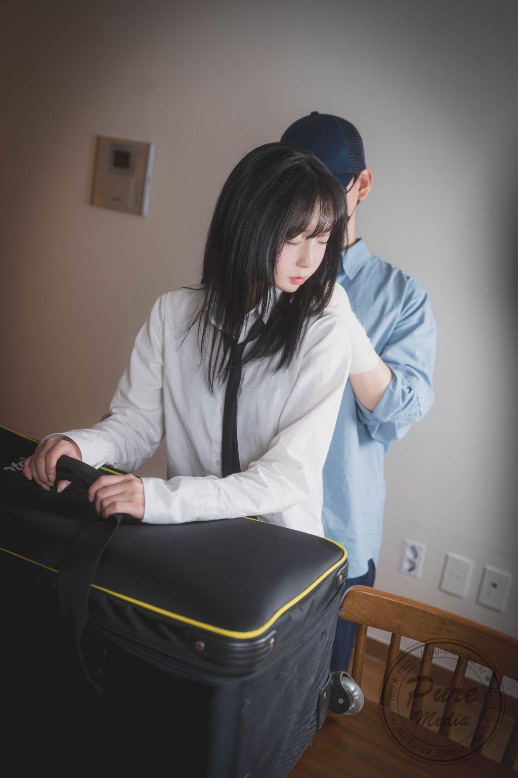 Pure Media Vol.285: Hina (히나) – Psycho Stalker’s Room (208 photos)(28)