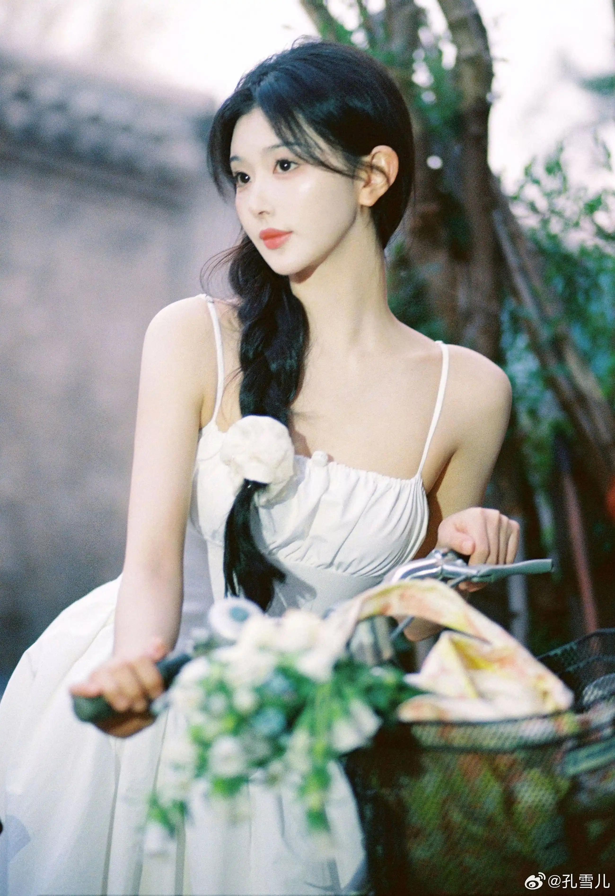 520营业写真大片—孔雪儿[高清套图](4)