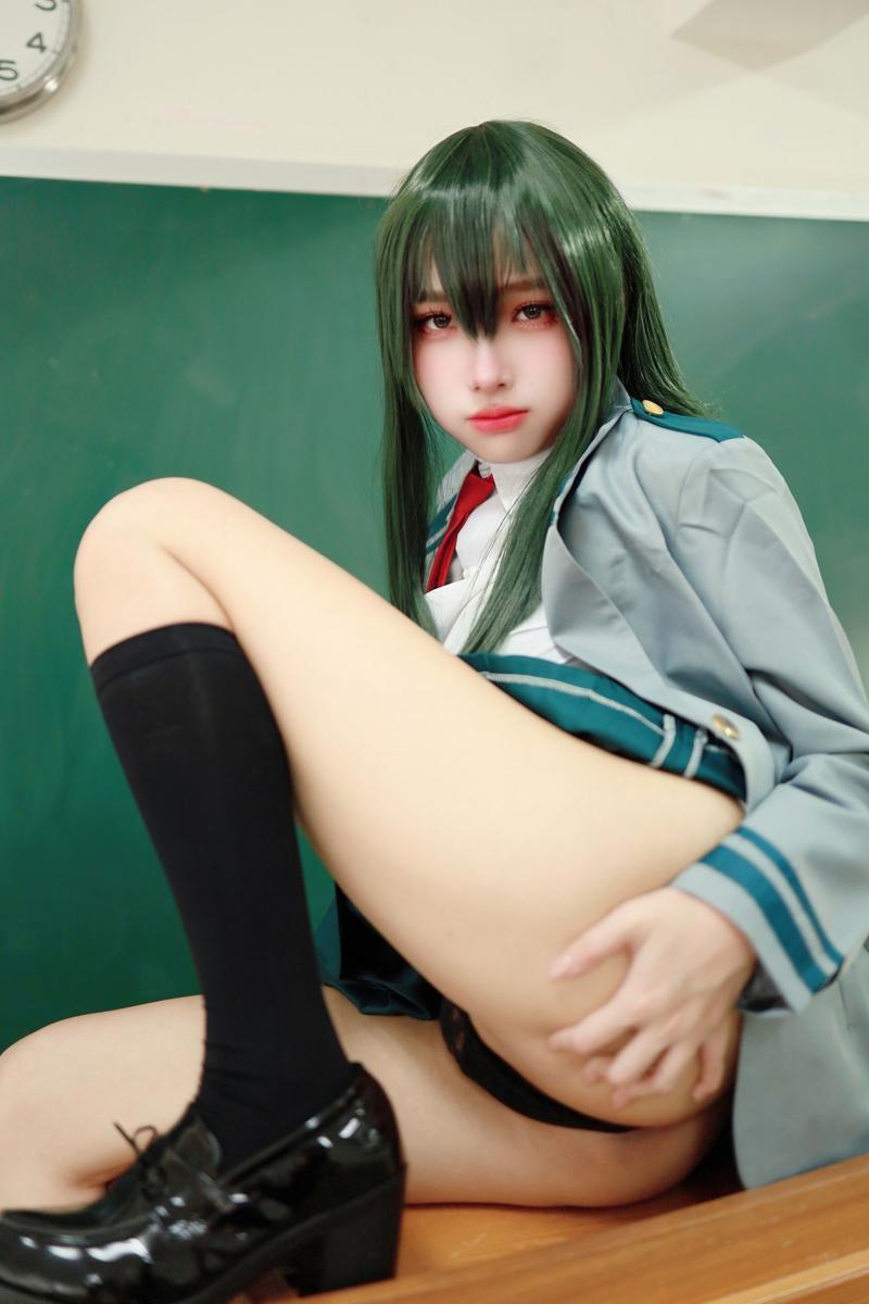 [Cosplay] Momo 慕慕 – Tsuyu Asui – School Uniform 蛙吹梅雨 学生服(10)