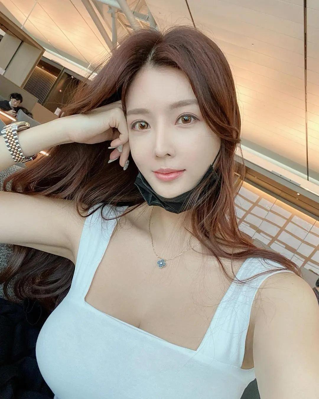 Manyo_Yoojin-_韩国极品气质博主(44)