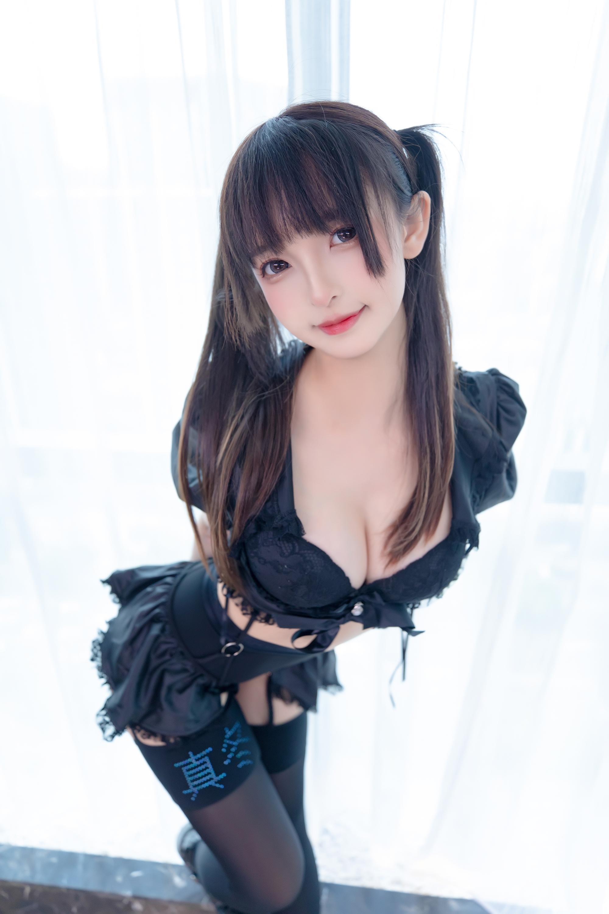 [Coser] 神楽坂真冬 - 足底星光