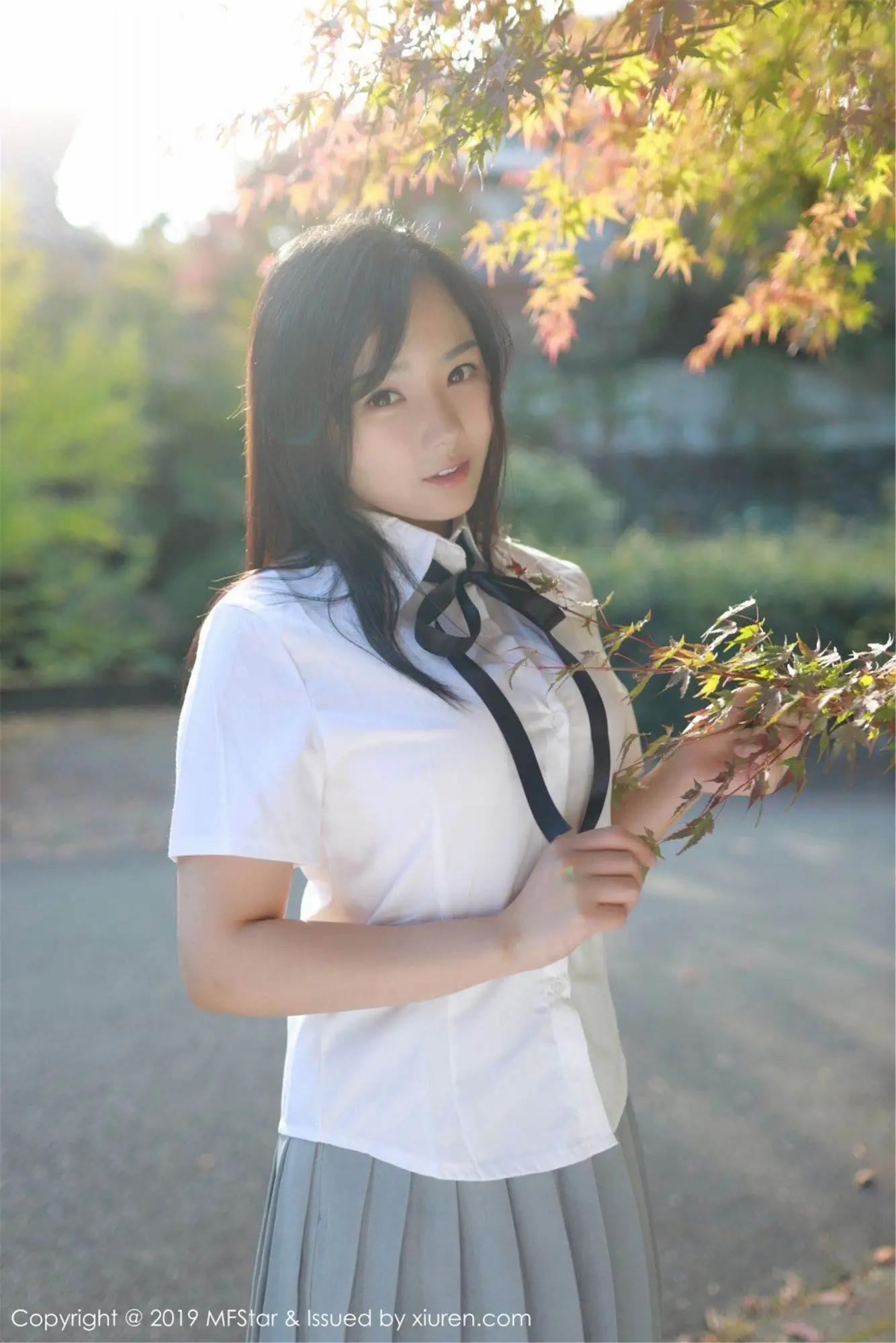 徐微微mia 水汪汪大眼可爱学生妹(11)