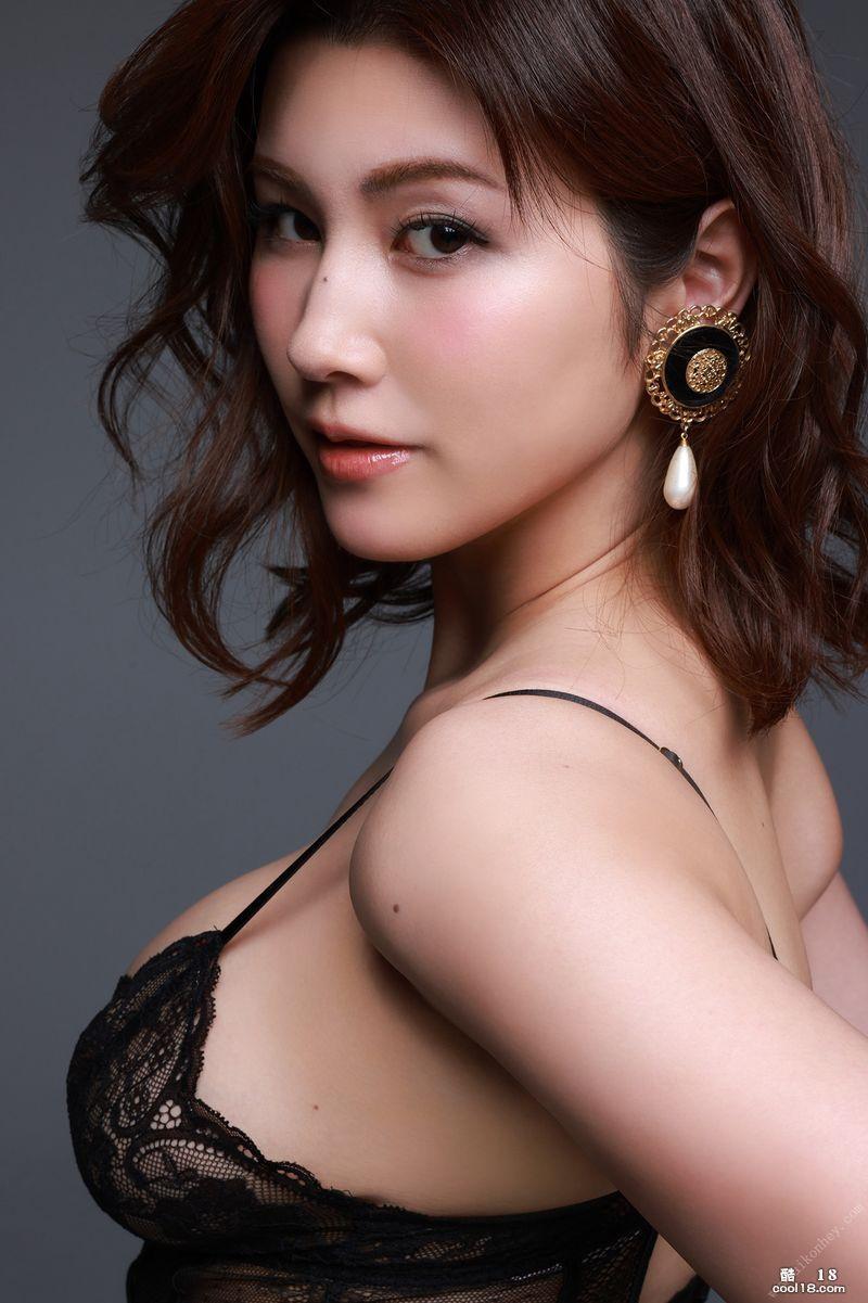 由8位高质日本AV女优完成的美裸神∞契 周刊写真集(19)