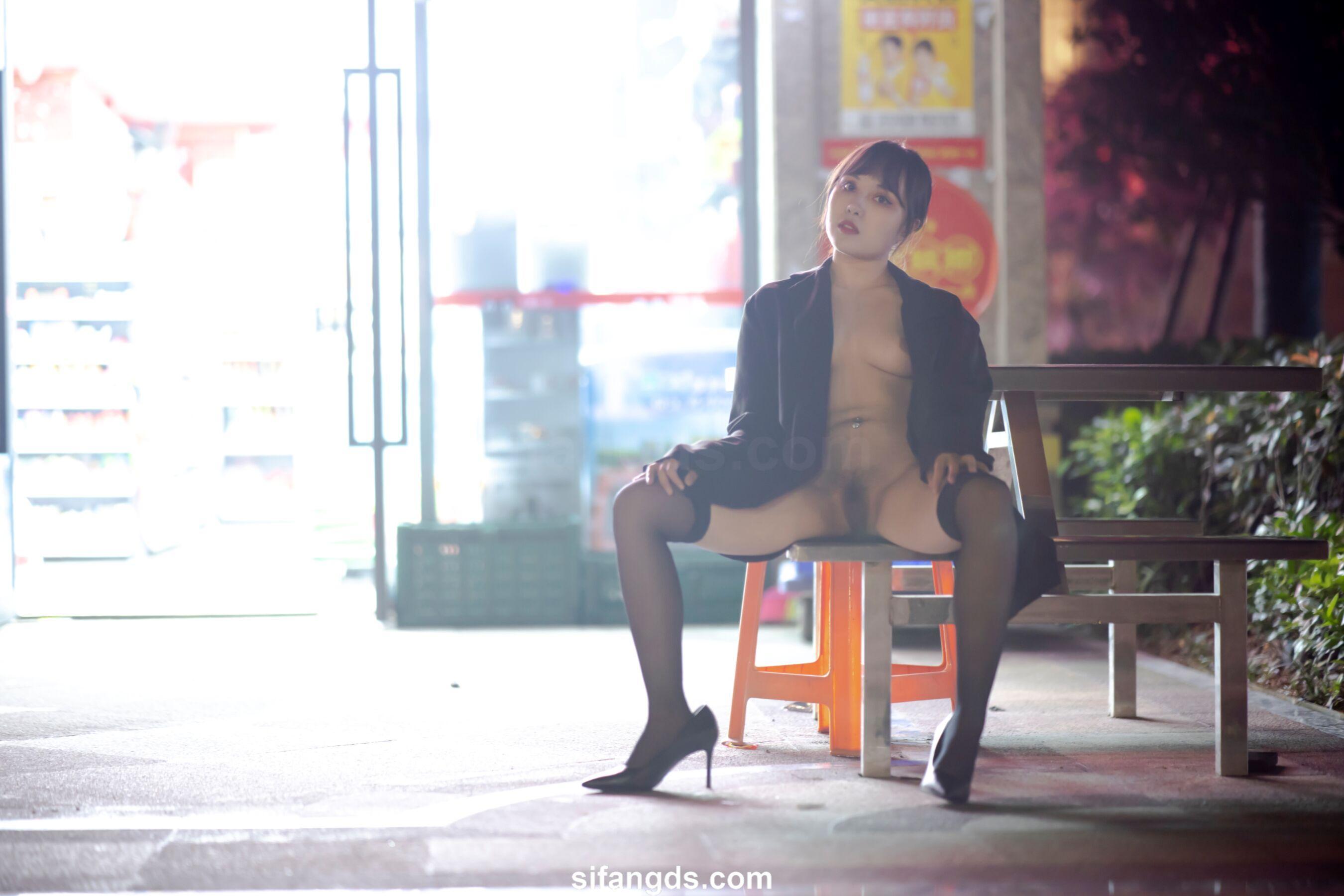 黄甫 国模静茹大尺度人体私拍套图(211)