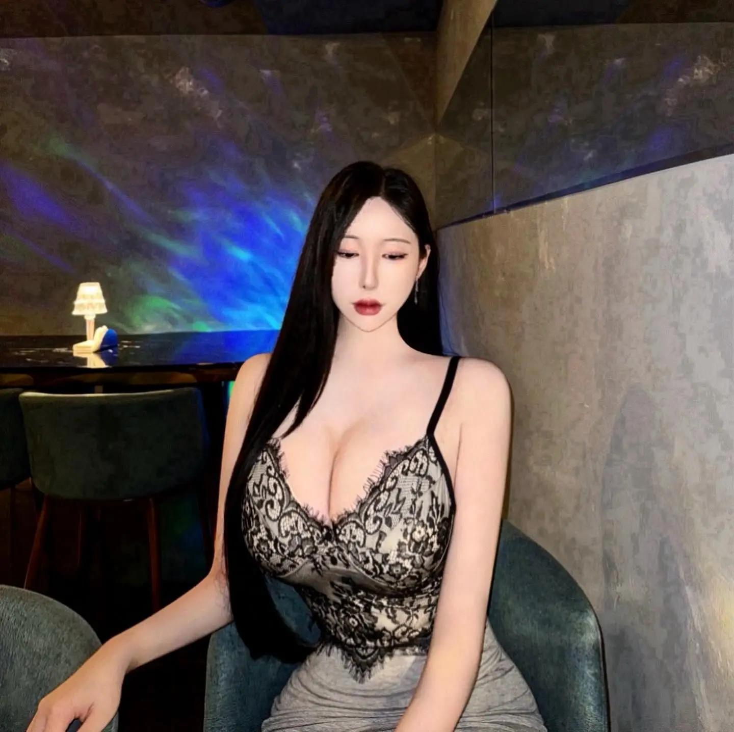 性感网美「루시아 (Lucia)」甜心嫩妹眼神超会放电(14)