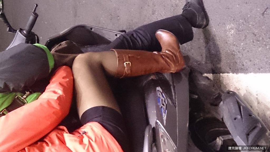 今晚带自己的女朋友回家(1)