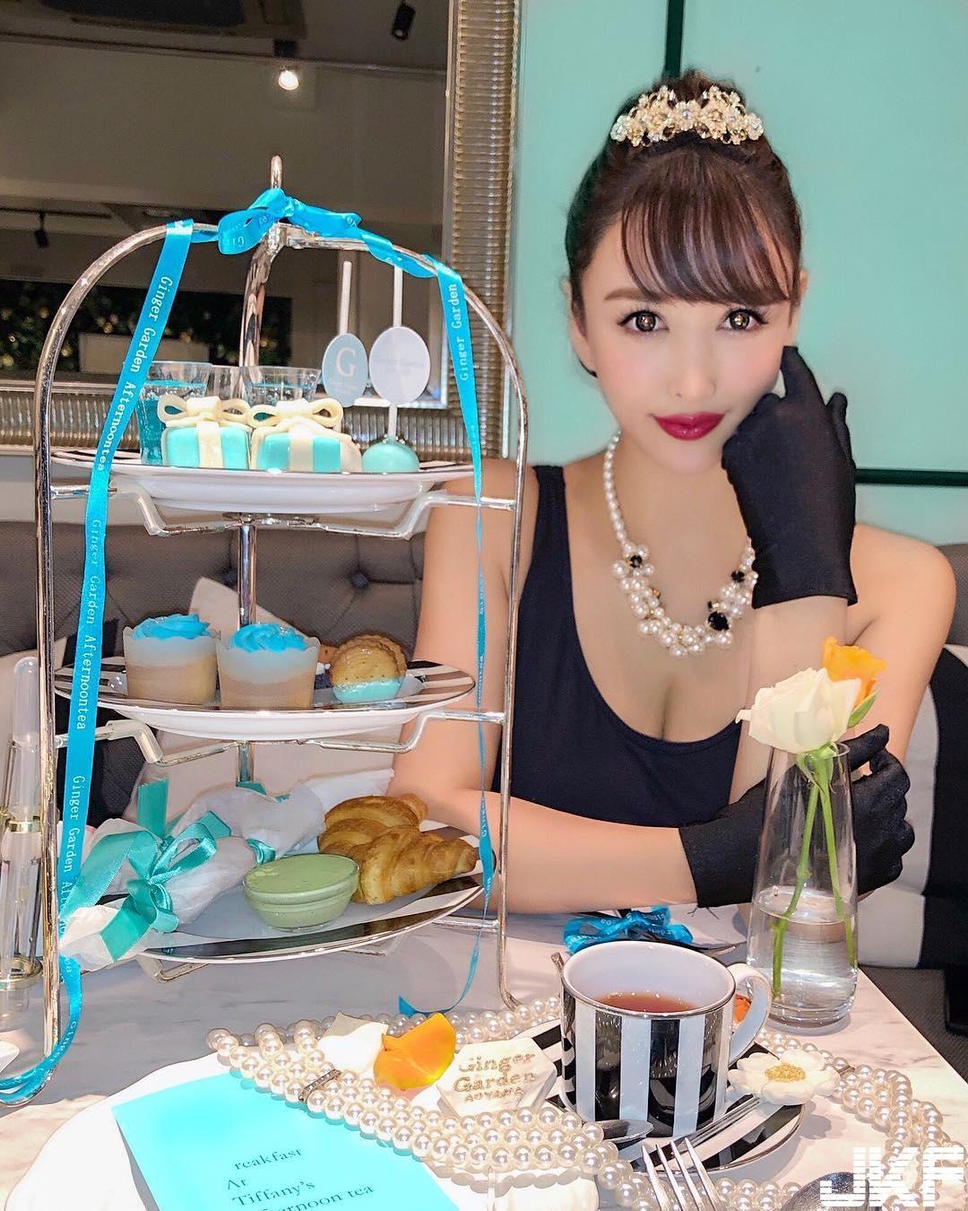 除夕恋爱大好！超丰满正妹「R」开春就要爆，爆好爆满甜蜜恋爱一整年～-小湿妹图(10)