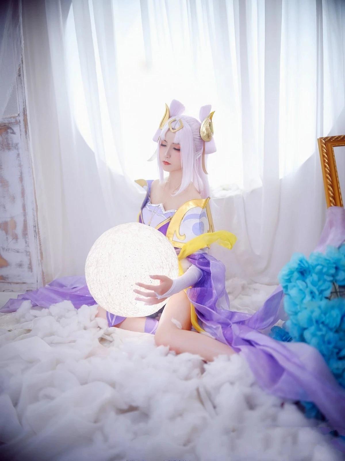 Coser小姐姐君珺un王者榮耀系列主題戶外性感Cos裝扮秀完美身材誘惑寫真57P(36)