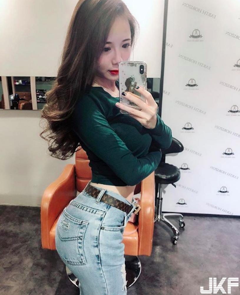 好胸！大马「爆乳女DJ」诱人曲线超完美！深夜放送「美胸福利」画面好迷人…-小湿妹图(19)