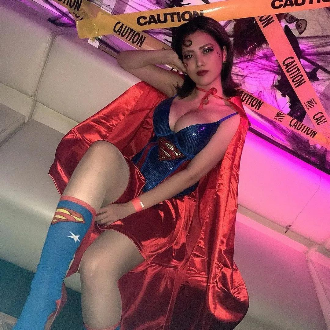 170公分大只马正妹「Ayane绫音」肉感身材重量感十足　杀手级「核弹奶」人间胸器无误-小湿妹图(9)