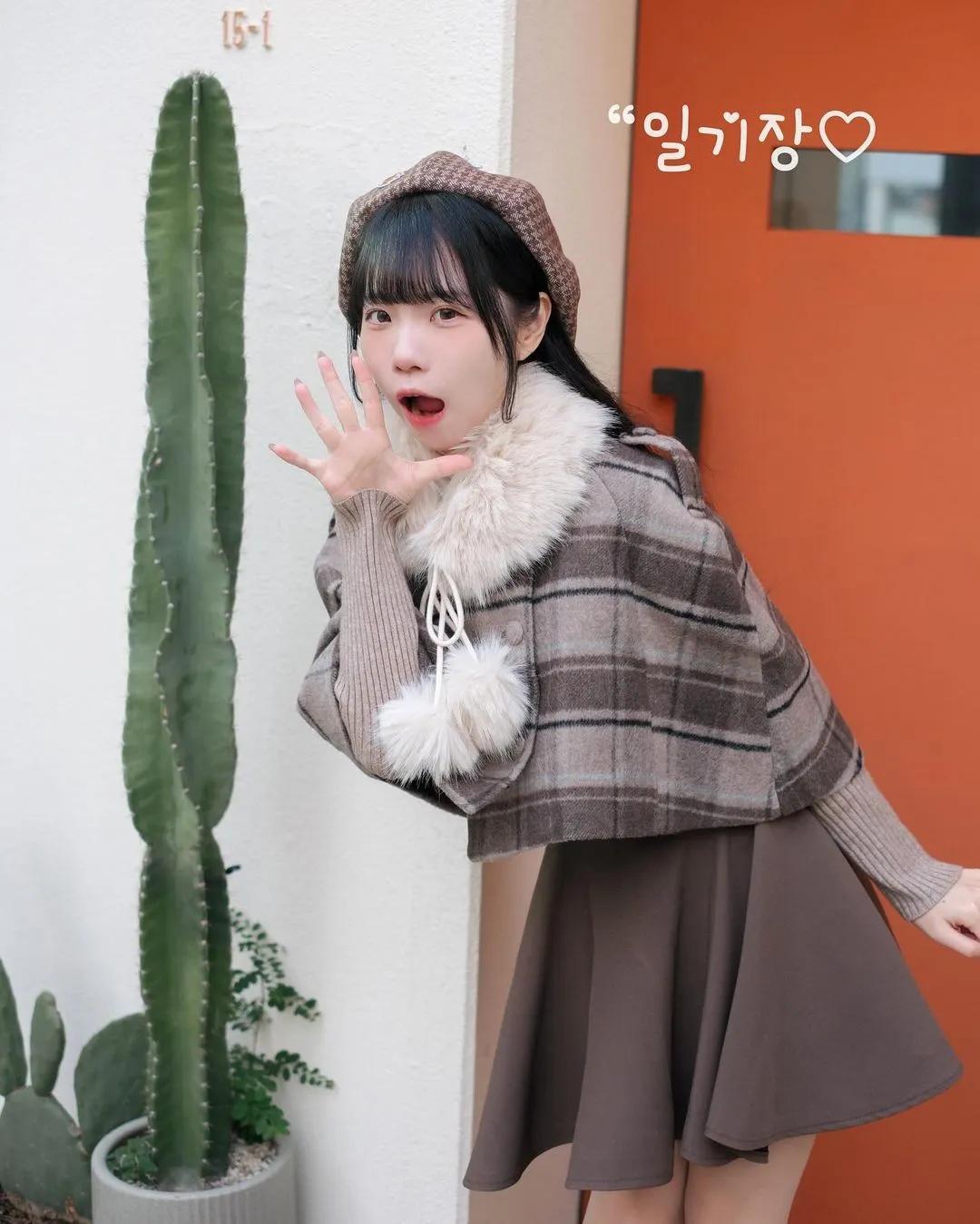 萌妹「可可」白嫩美体大胆展现 画面太养眼(8)