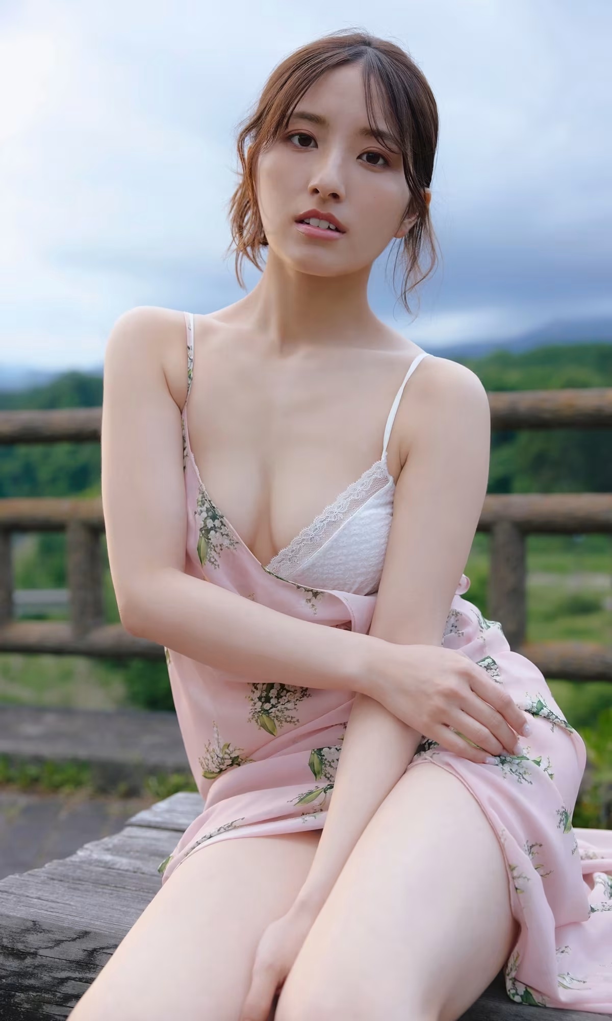 Nana Owada 大和田南那, 週プレ Photo Book 「深い森の中で」 Set.02(33)