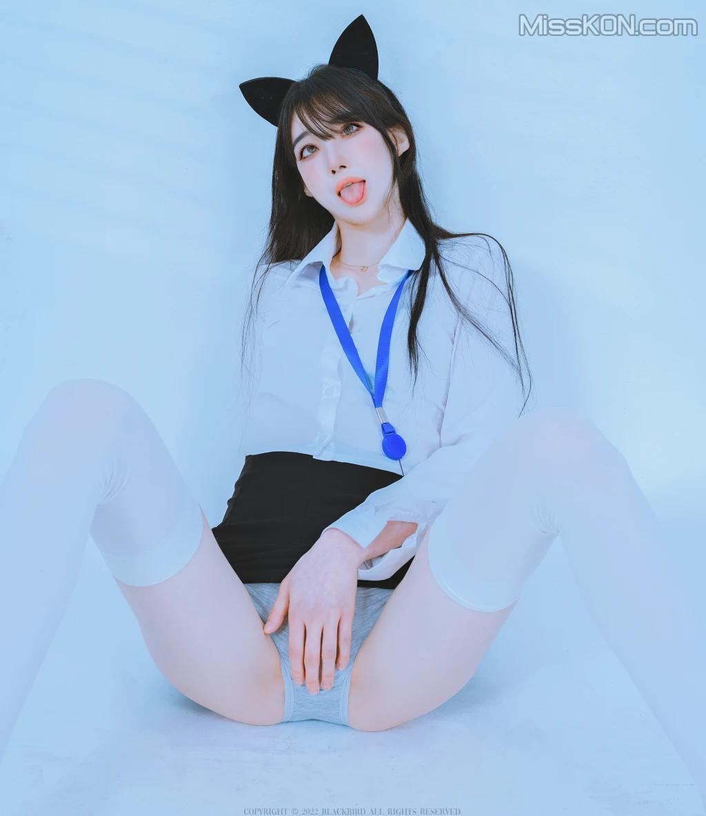 [Glamarchive] Yuri (유리): No.1 OFFICE LOOK (40 photos)(40)