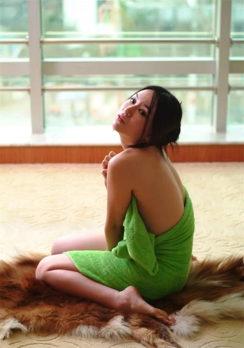 【陆模私拍】陆模-美心 美模无圣光私拍福利组图 (上)(88)