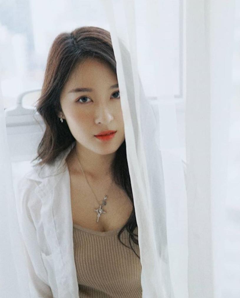 大马甜美「正妹主持人」叶纬炜，「灿烂活力笑容」网路讨论度好高！-小湿妹图(7)