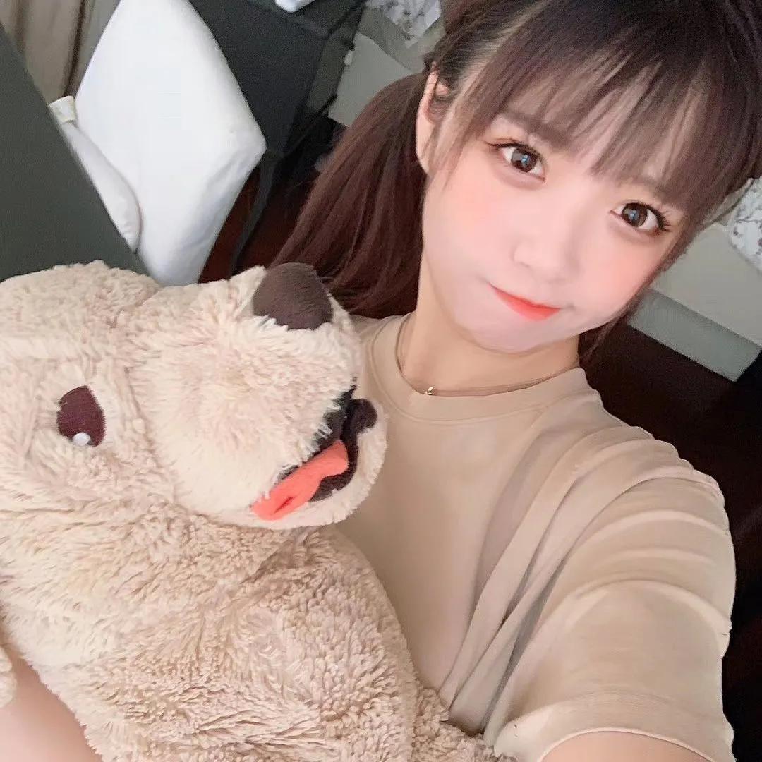 电眼正妹Borusushi 白皙双球炸出！网友大吃惊(10)