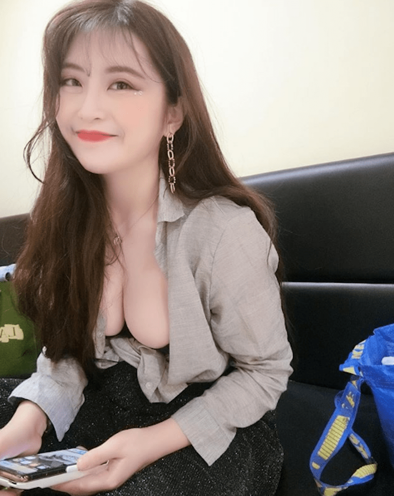 纯天然原乳果然好厉害～强大正妹「Yumi.k」崇尚自然弧度，每次出游长辈都猛吸睛-小湿妹图(12)