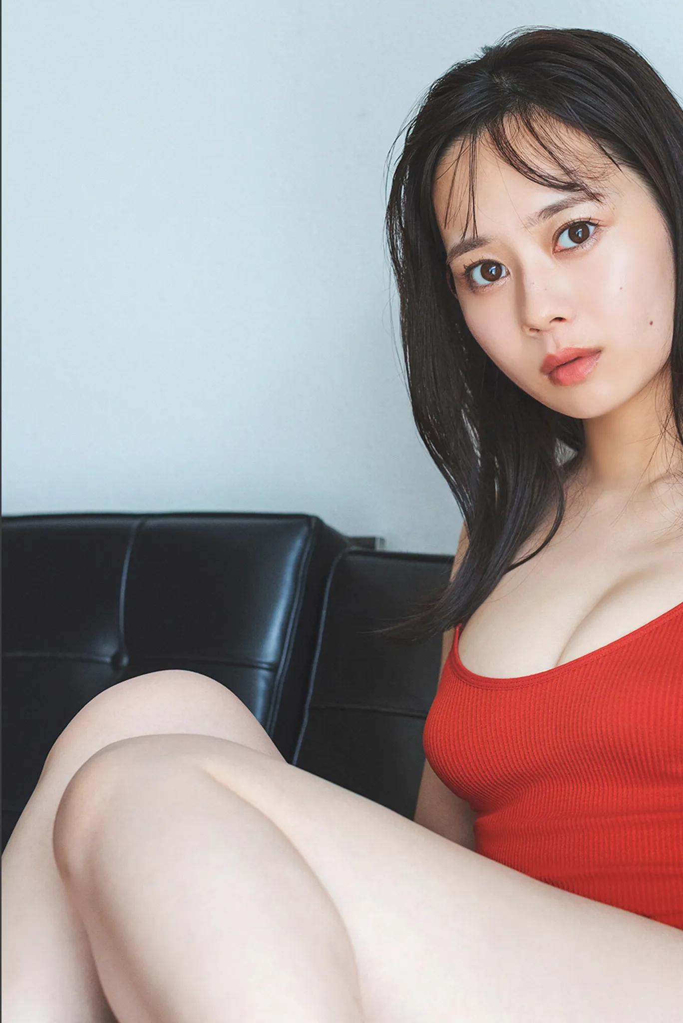 [近藤沙瑛子] 楚楚可怜模样深受喜爱 身材也不输人(15)