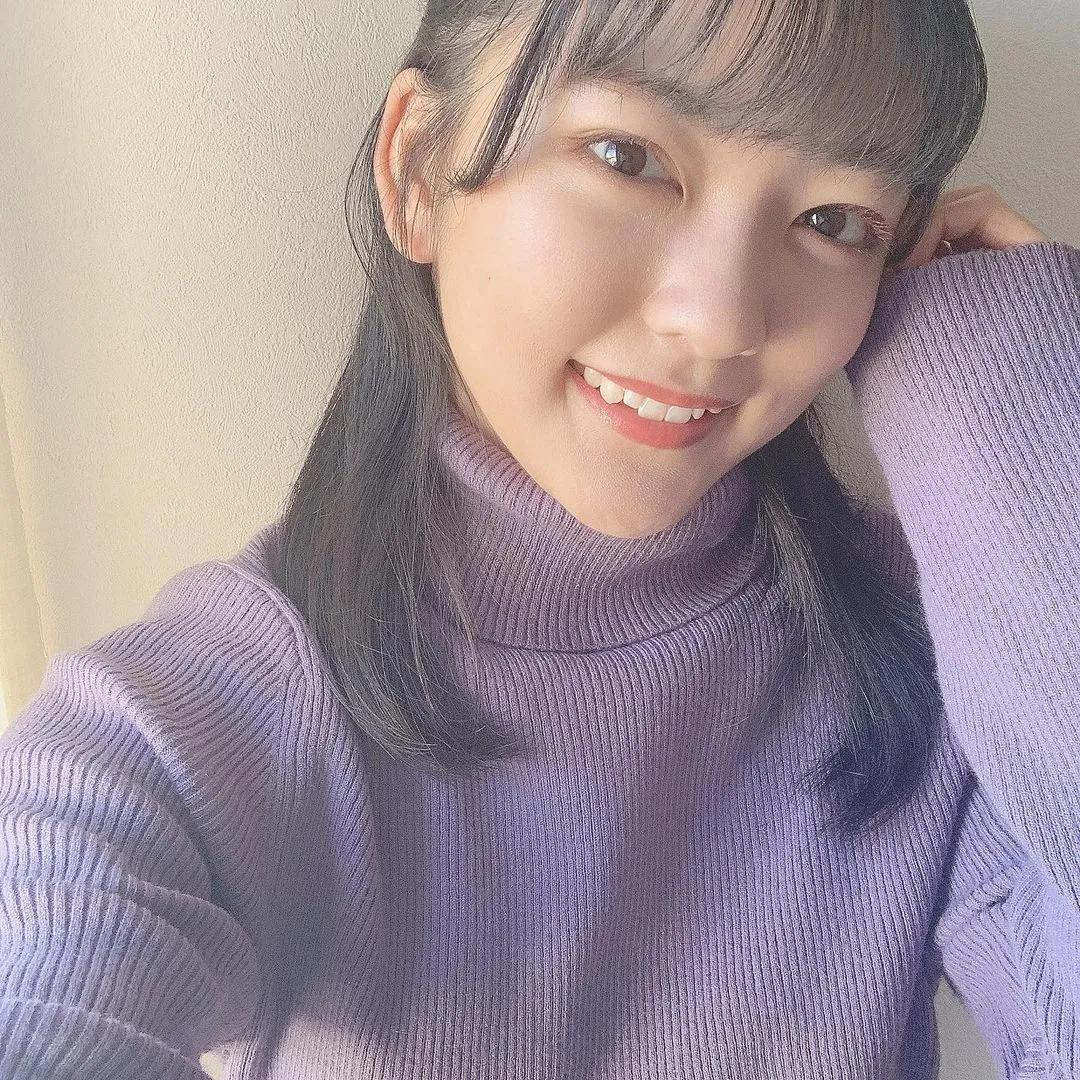 气质邻家女孩「上田理子」微笑露虎牙萌到一个犯规　无辜双眼仿佛随时在放电(17)