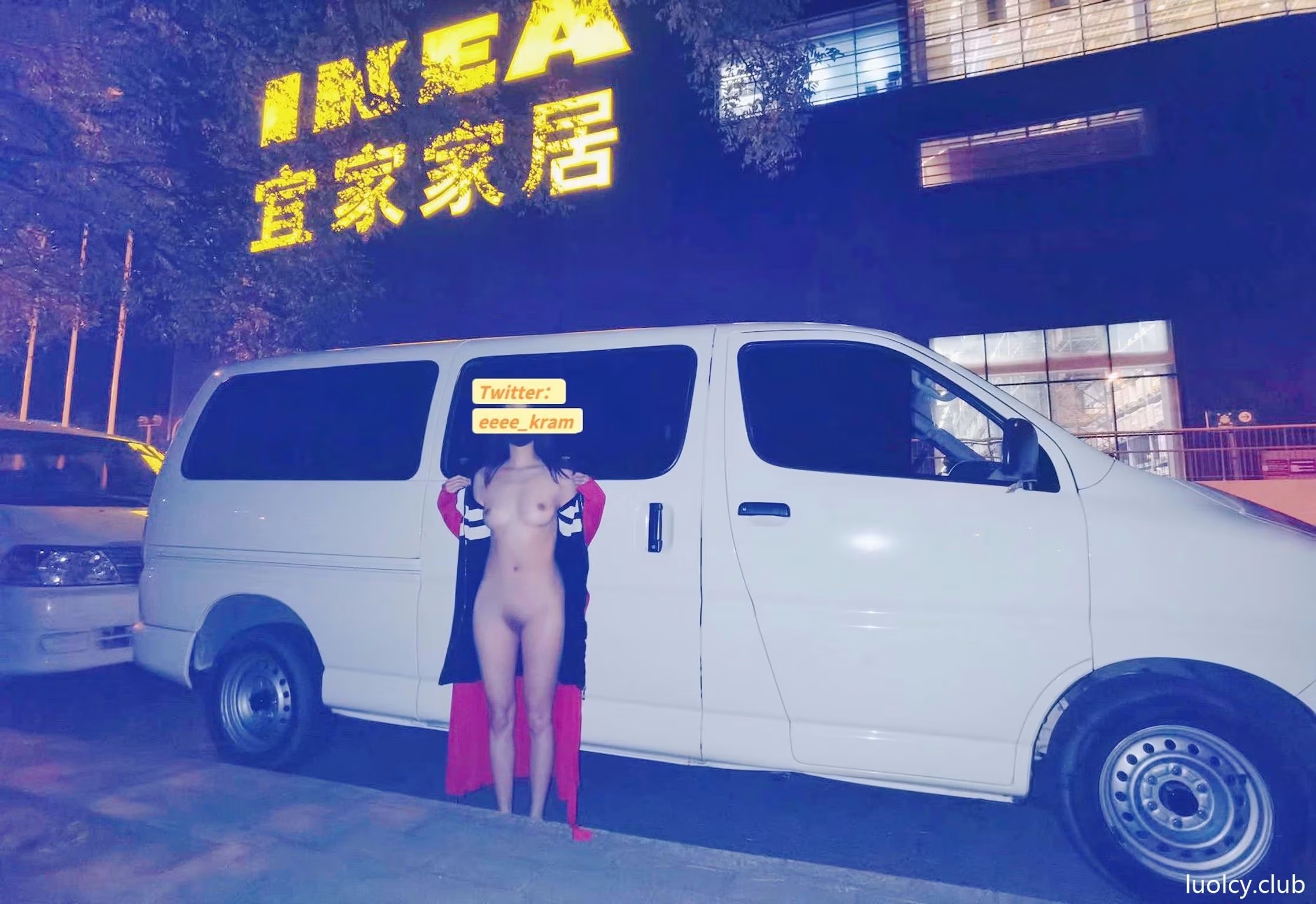 白虎小蘿莉人前露出私拍福利(87)
