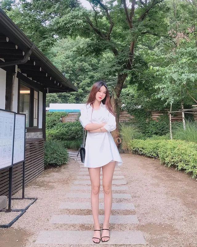 이연경(李妍京)(21)