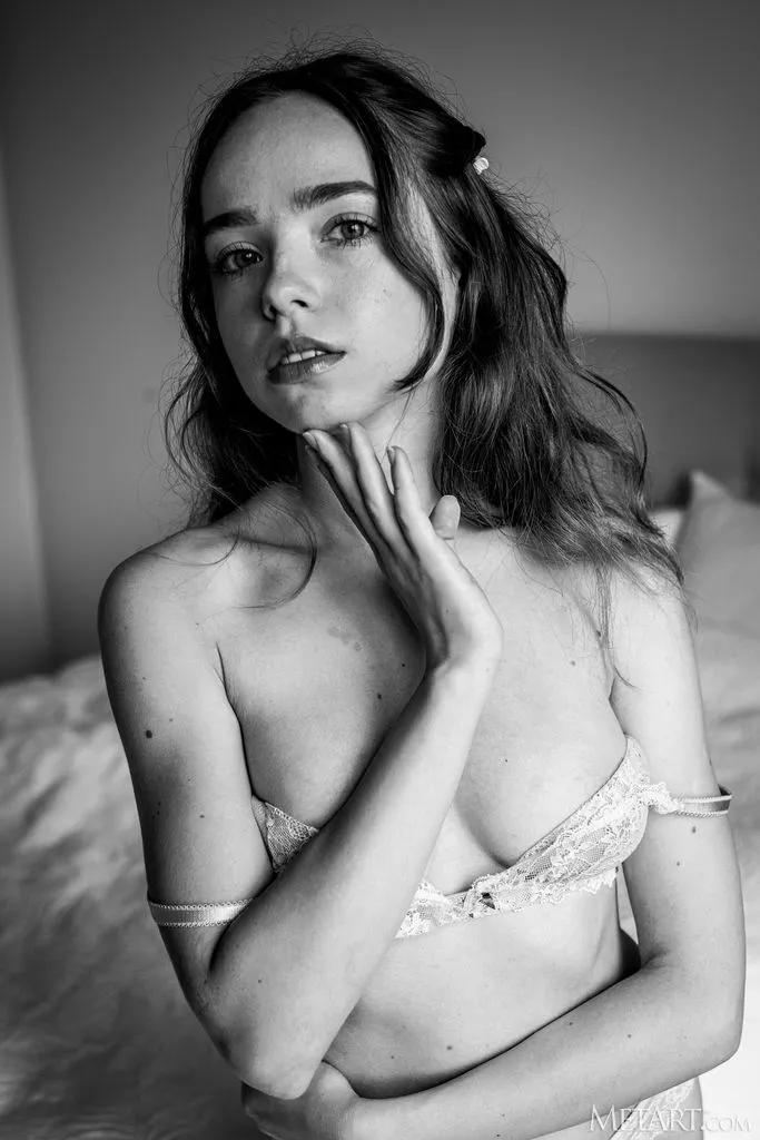 Rinna Ly-Red Meet Pink(142)