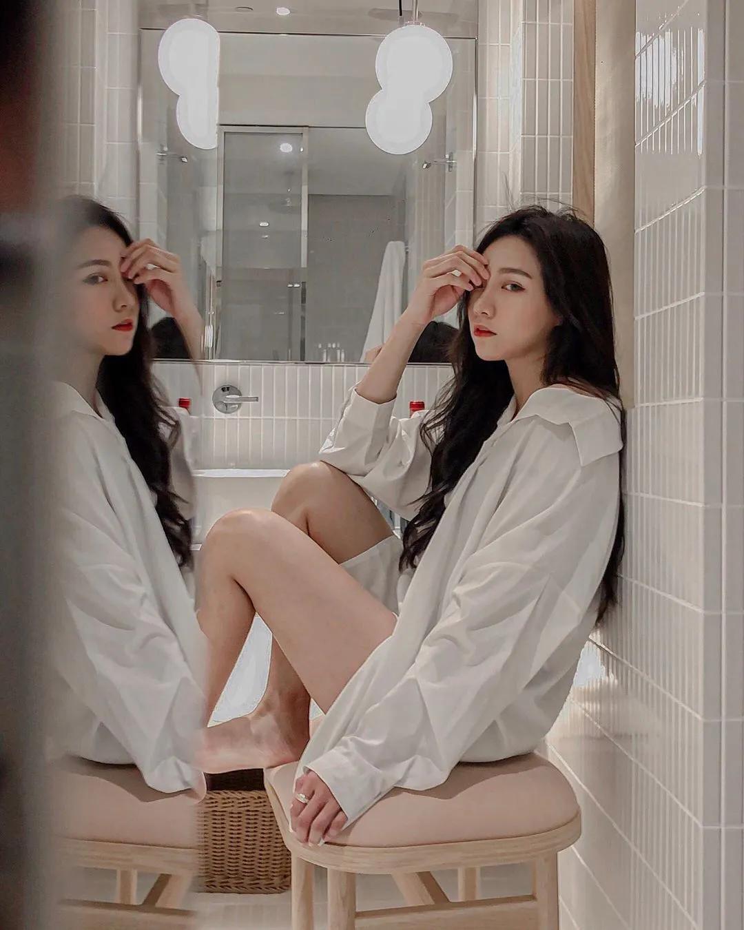 令人失控的长腿！气质美女「谢佩」曲线曼妙，性感皮裙配白皙美腿不看吃亏！-小湿妹图(10)