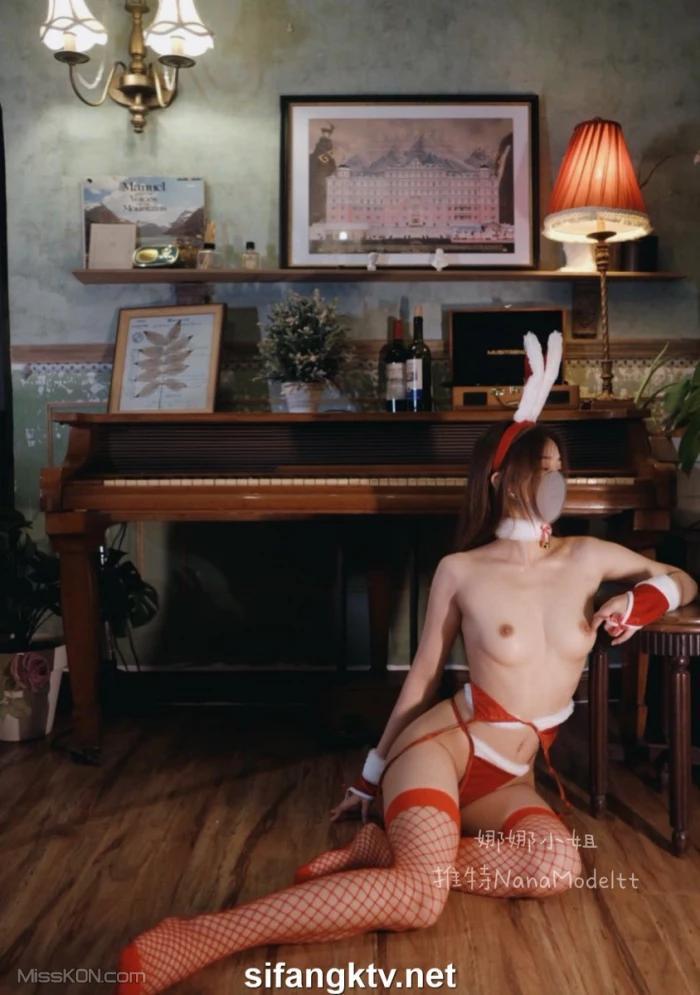 Coser@自整理福利姬: 22套合集 2024-10-22 (575 photos )(212)