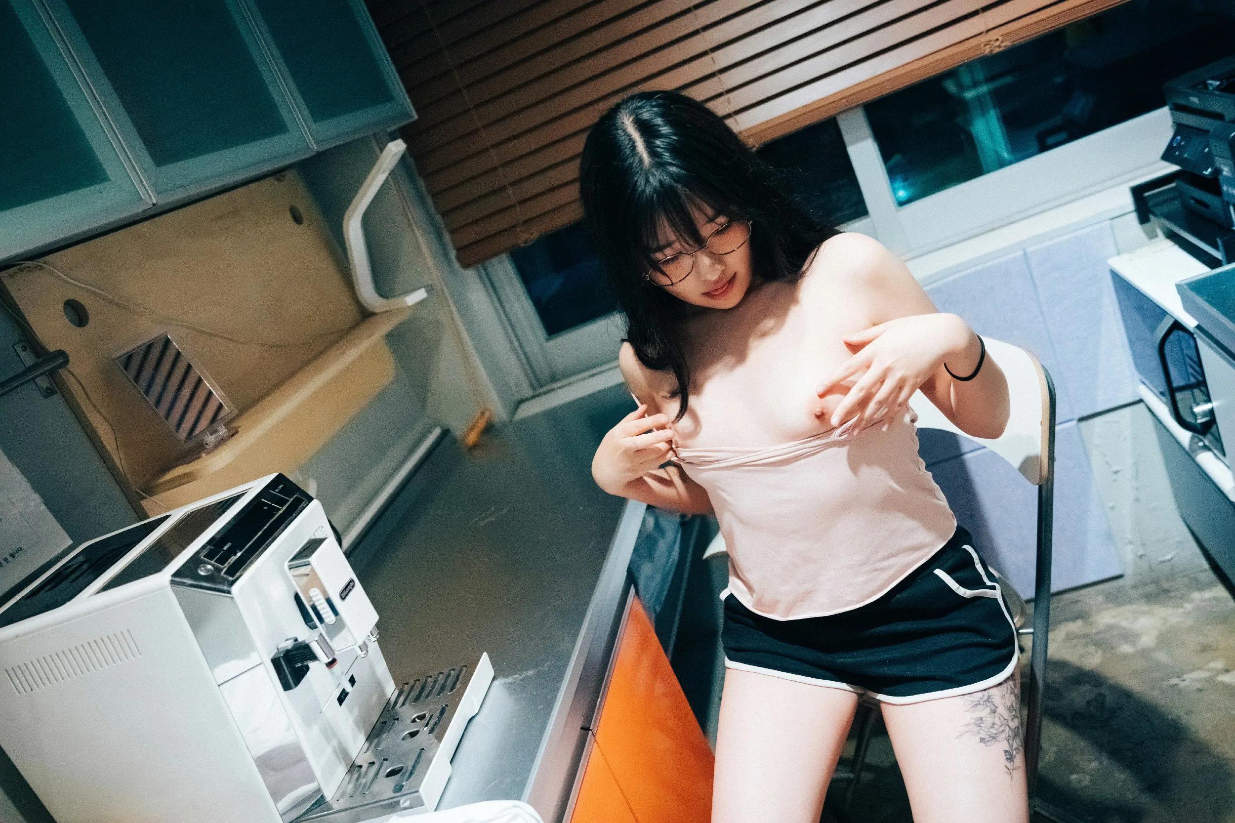 [Loozy] Sonson (손손) - Reading Room(115)