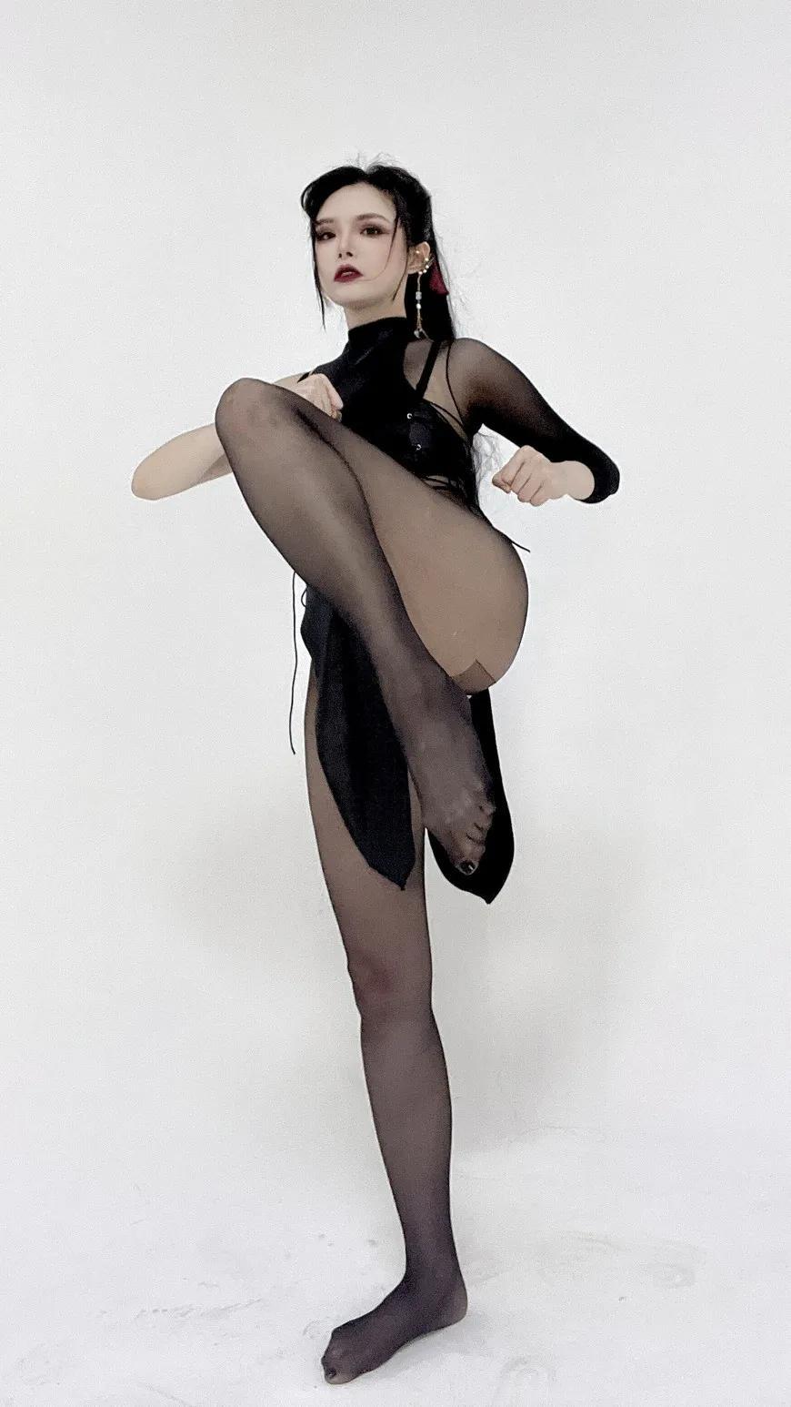 秋和柯基《永劫无间-宁红夜》黑丝配旗袍过于火辣(30)