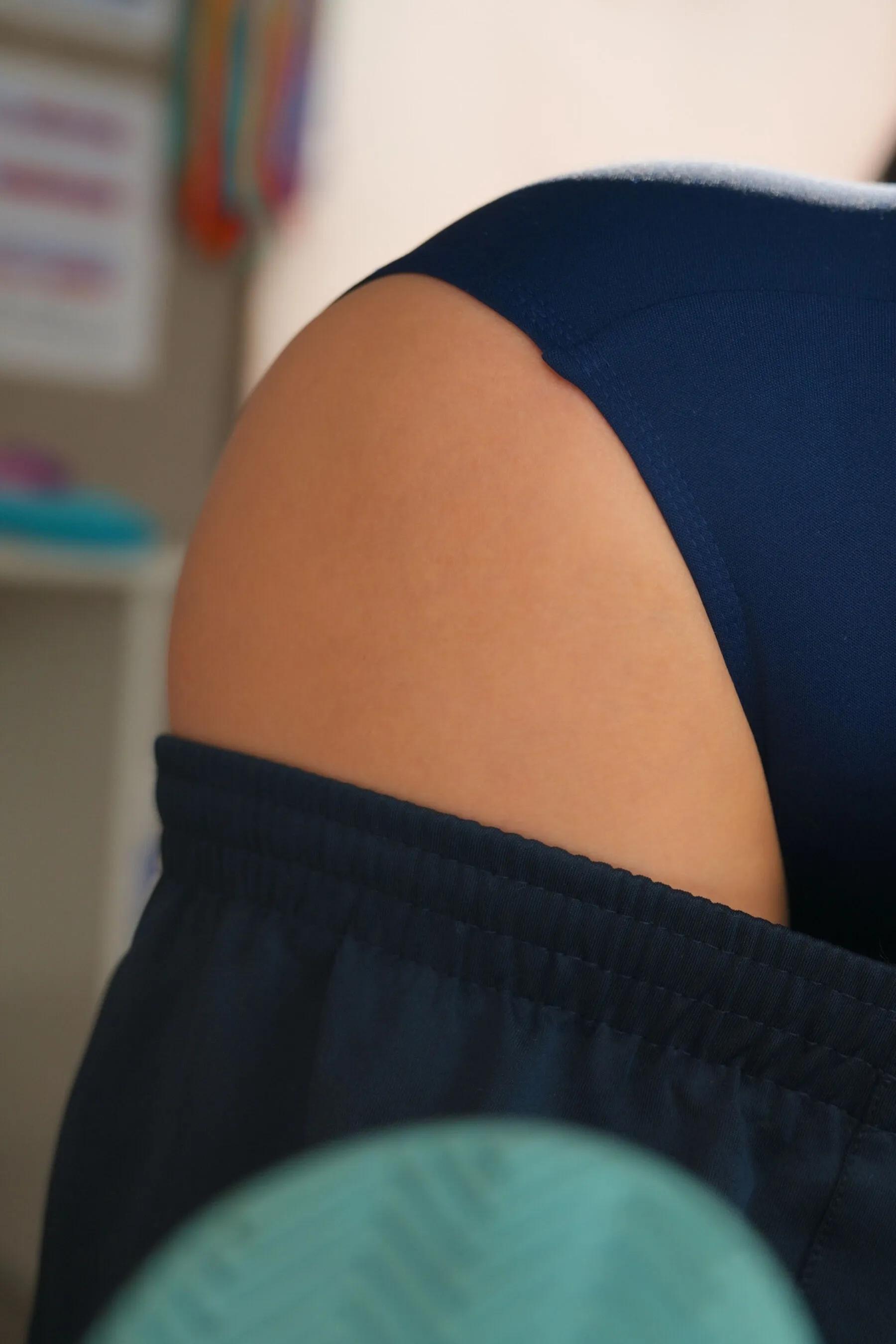 【日模套图】森日向子《仆は、诱惑教师に恋をする。Class.02》（ヌード写真集）(41)