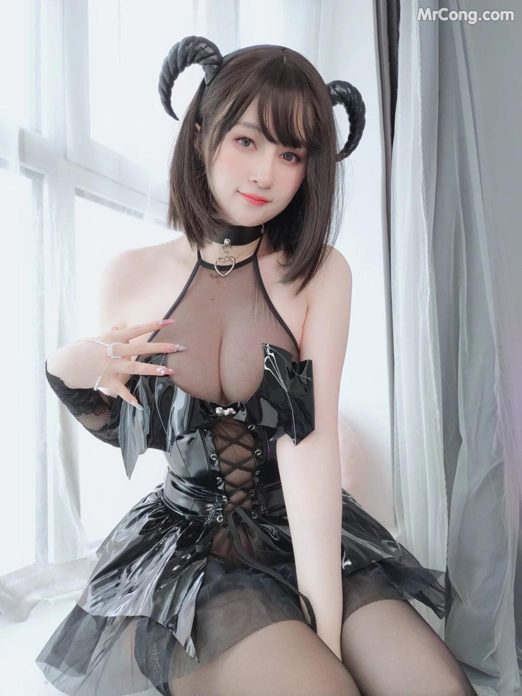 Coser@白银81 Vol.106: [Fantia] Dec 2022 (366 photos )(326)