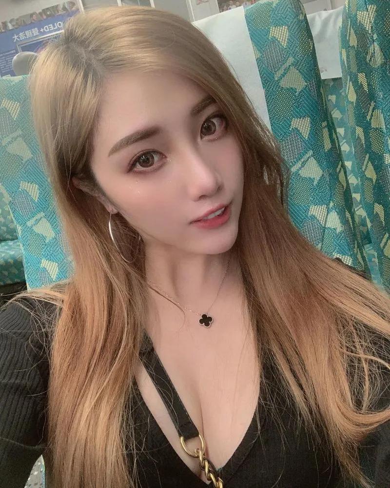 清新气质的标致脸孔「Angel 安纪」水汪大眼与窈窕身材的魅力战 酷似百万女神更引发焦点(36)