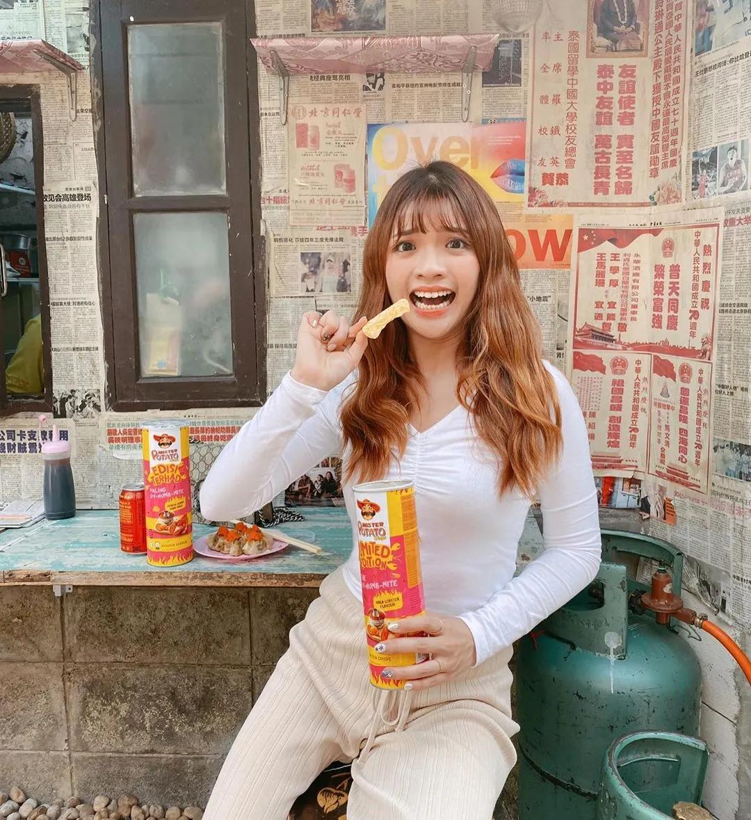 有的女生就是一副长不大的样子 Julene(11)