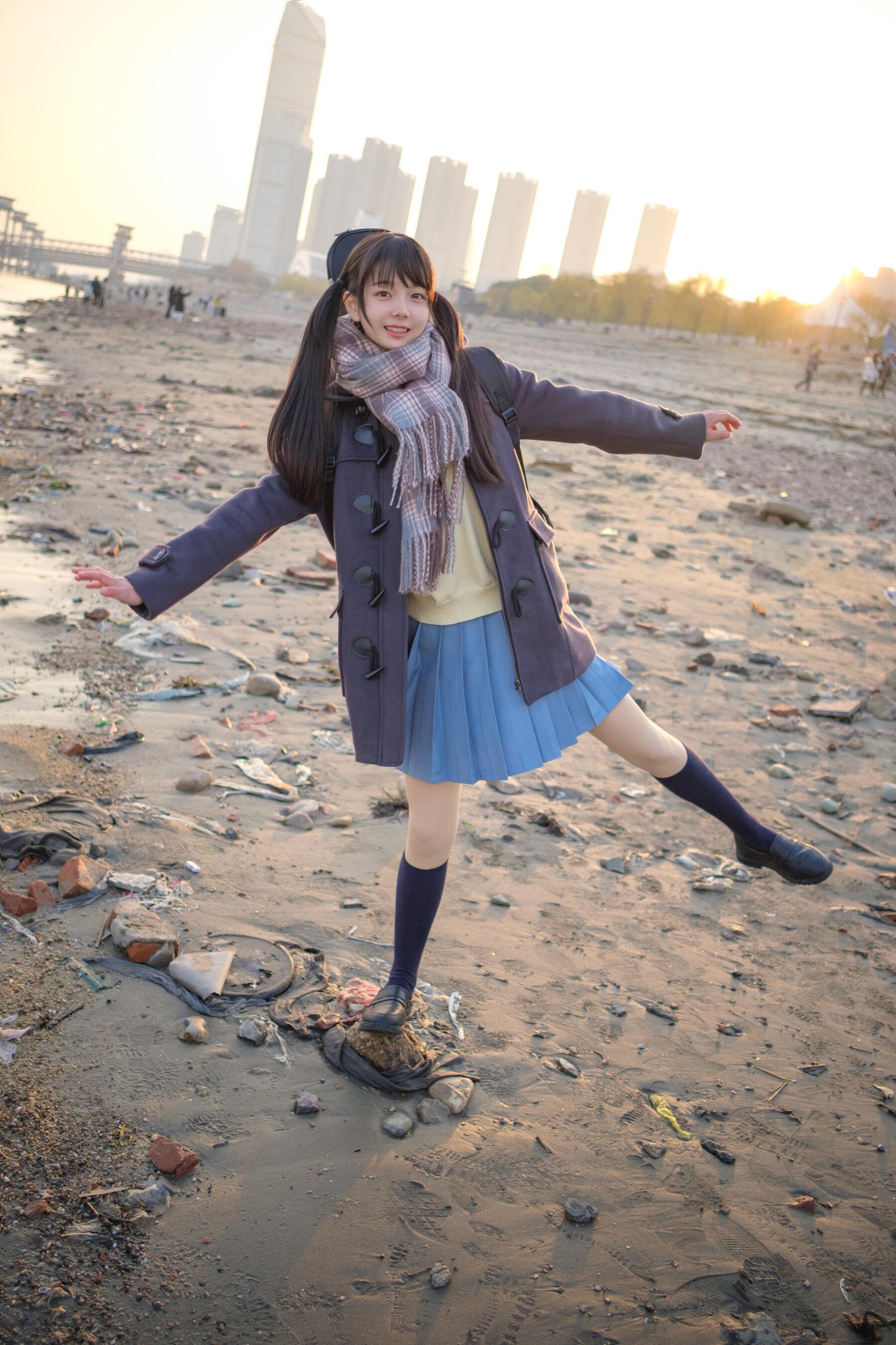 国模套图 吉他少女(5)